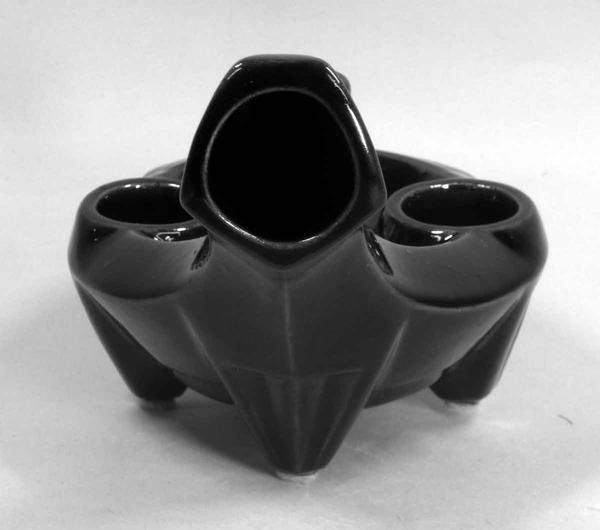 Classic Vintage Style 1978 STARSHIP ENTERPRISE Tobacco Bong Water pipe BLACK Ceramic Glass - FREE SHIPPING! (Copy)