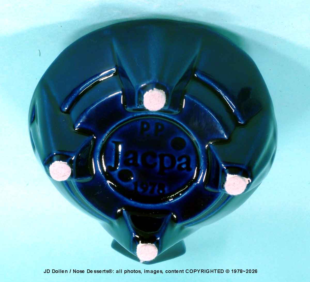 Classic Vintage Style 1978 STARSHIP ENTERPRISE Tobacco Bong Water pipe BLUE Ceramic Glass - FREE SHIPPING!